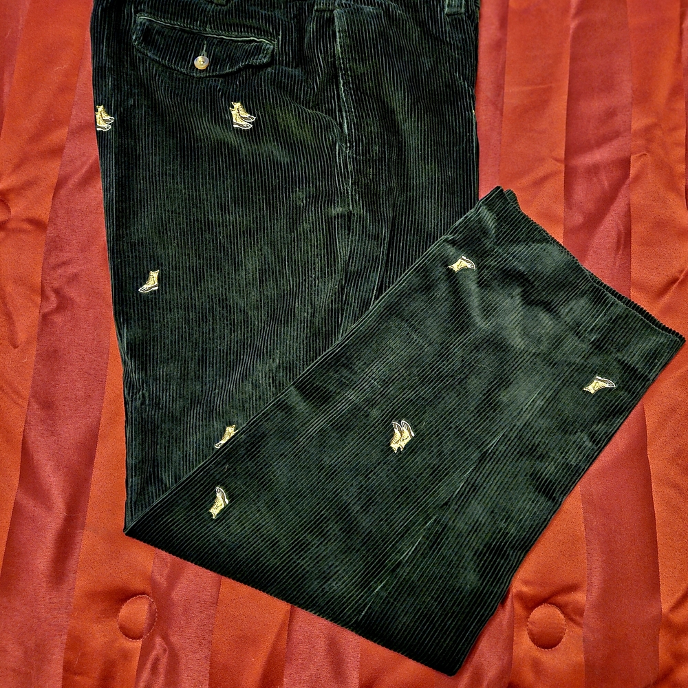 Embroidered Boots Patch on Striped Fabric - Picture 2 of 6